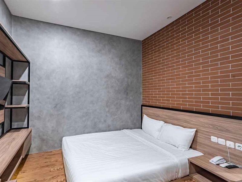 Loa Living Solo Baru Hotel Grogol Exterior foto